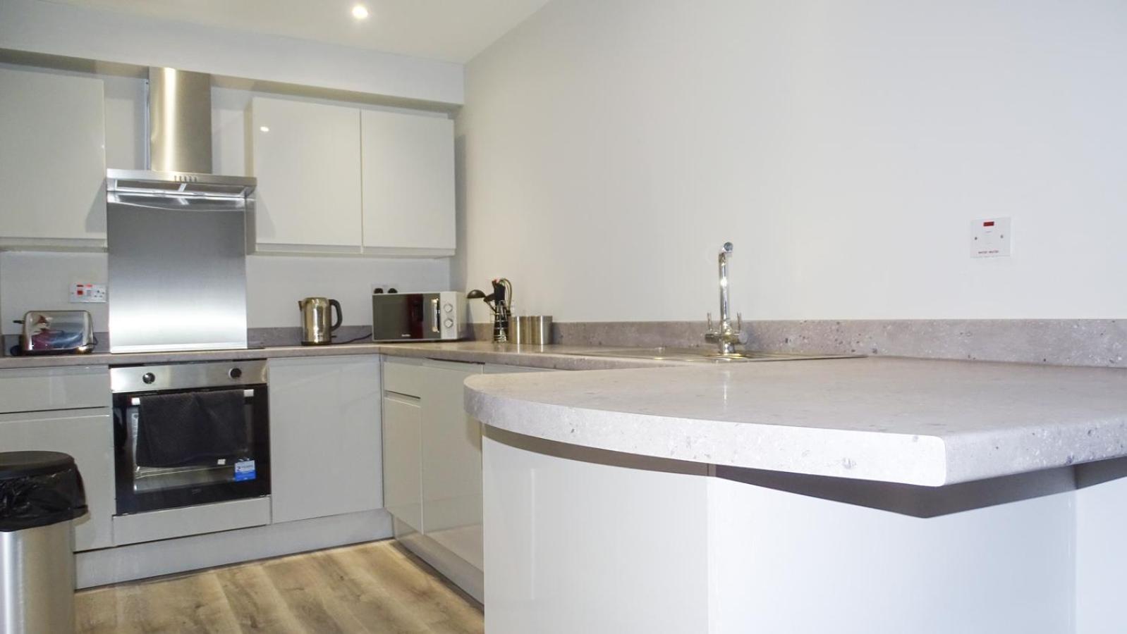 Cocoon @ International Inn + Apartments Liverpool Exterior photo
